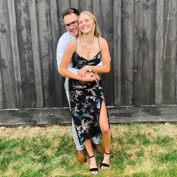 Meet your Posher, Olivia - Picture 1 of 1